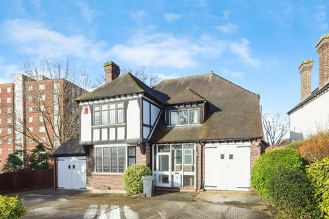 5 bed property, in Southend Road, £1,250,000