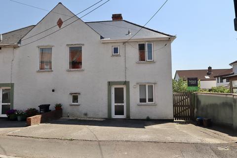 3 bed property, in Burcott Road, £285,000