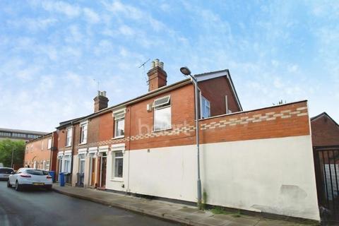 4 bed property, in Elliott Street, £170,000