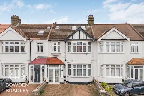 4 bed property, in Studley Drive, £700,000