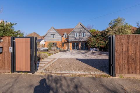 5 bed property, in Cox Green Lane, £1,250,000
