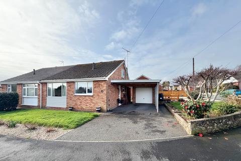 3 bed property, in Isabella Road, £299,995