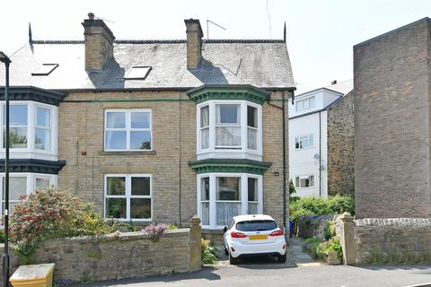 6 bed property, in Clarkegrove Road, £495,000