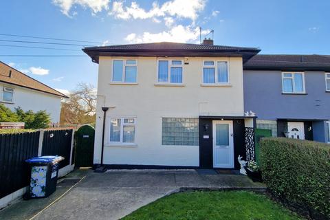 3 bed property, in Chaplin Road, £599,950