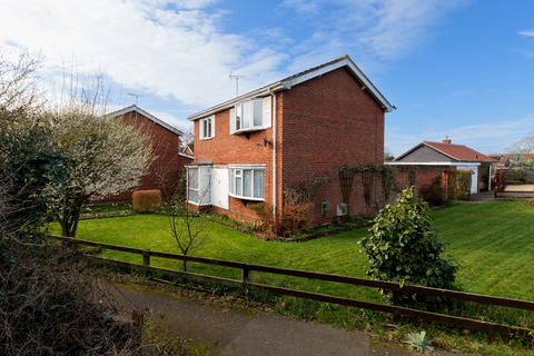 4 bed property, in Church Lane, £375,000