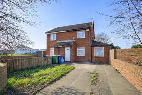 3 bed property, in Tennyson Avenue, £90,000