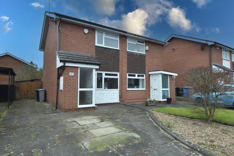 2 bed property, in Rossett Drive, £225,000