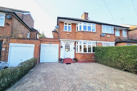 3 bed property, in Francklyn Gardens, £675,000