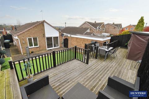 2 bed property, in Stackley Road, £285,000