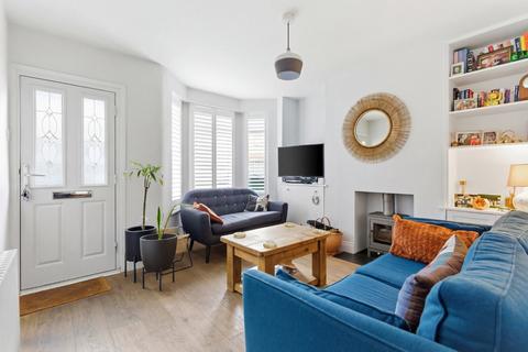 3 bed property, in Camp View Road, £539,000