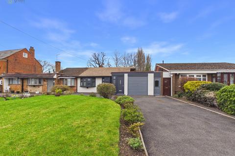 3 bed property, in Pages Lane, £409,995