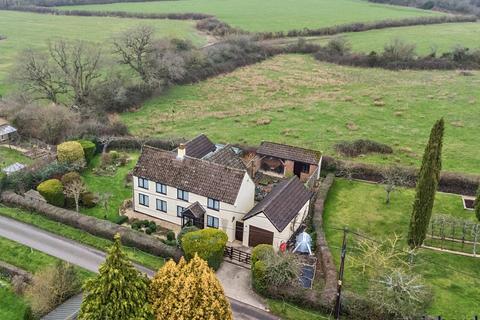 3 bed property, in Greenhill, £570,000