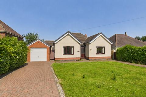3 bed property, in Craythorne Road, £325,000