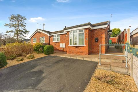2 bed property, in Newport Road, £280,000
