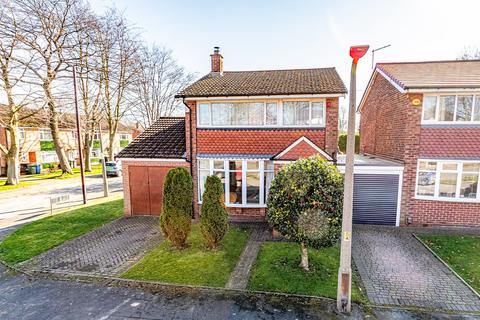 3 bed property, in Stretford Road, £400,000