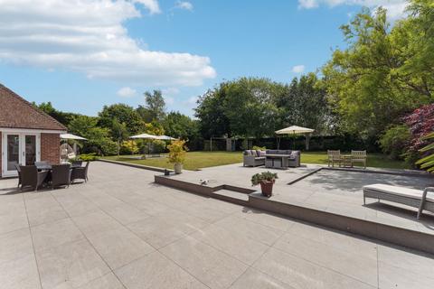 5 bed property, in Greys Road, £2,300,000