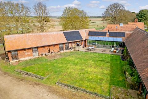 5 bed property, in Bawdsey, £1,175,000