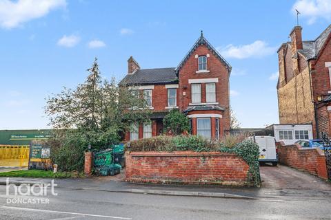 7 bed property, in Tickhill Road, £330,000