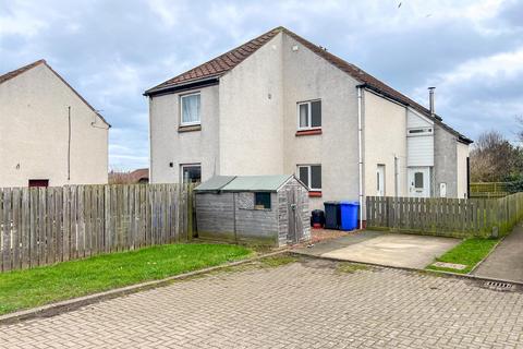 2 bed property, in Brownsman Court, £195,000