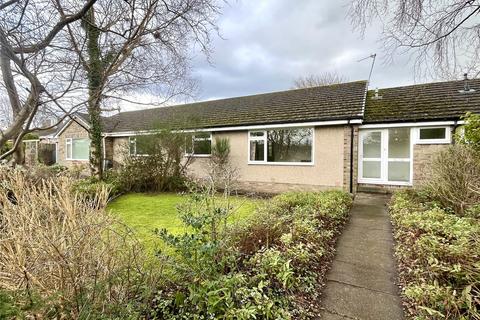 2 bed property, in Crofts Way, £345,000