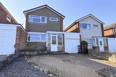 3 bed property, in Wallbridge Drive, £259,950