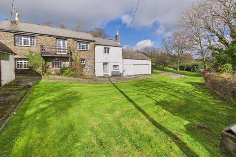 5 bed property, in Portlooe, £700,000