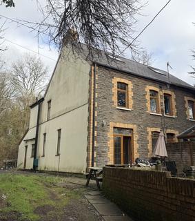 3 bed property, in Treble Lock Cottages, £180,000