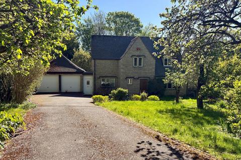 4 bed property, in Cheltenham Road, £850,000