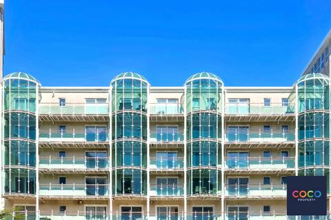 1 bed property, in Atlantic House, £130,000