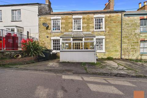 4 bed property, in Pengarth Road, £425,000