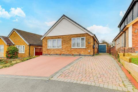 3 bed property, in Baker Avenue, £225,000