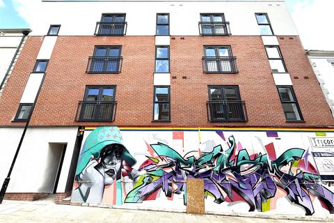 2 bed property, in Cannon Street, £150,000