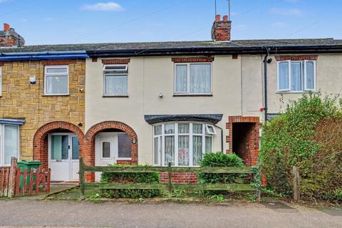 3 bed property, in King Edward Road, £140,000