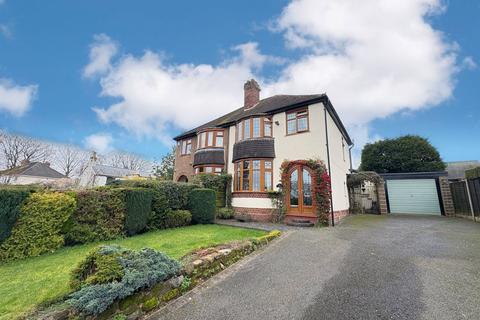 3 bed property, in Bilbrook Road, £350,000
