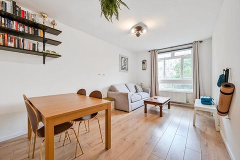1 bed property, in George Loveless House, £325,000