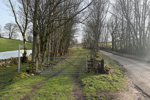 Land, in Land off The Gates, £25,000