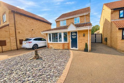 3 bed property, in Sevenacres, £325,000