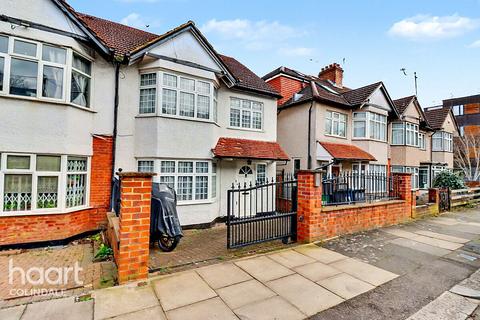 5 bed property, in Aprey Gardens, £950,000
