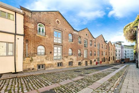 2 bed property, in Hanover Mill, £105,000