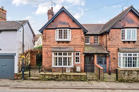 3 bed property, in 3 Shrewsbury Road, £210,000