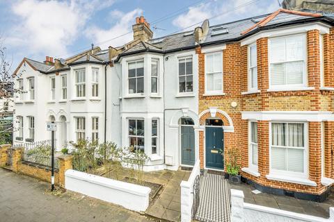 1 bed property, in Scholars Road, £525,000