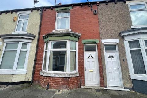 2 bed property, in Mccreton Street, £60,000