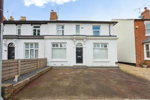3 bed property, in Chester Road North, £325,000