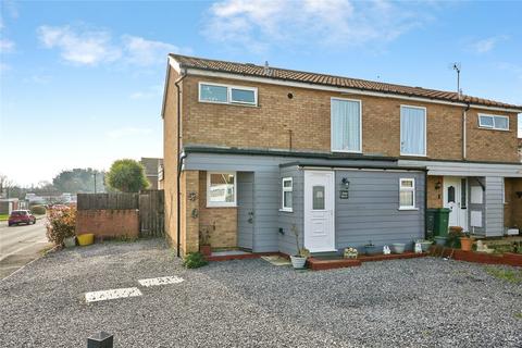 3 bed property, in Woods Drive, £250,000