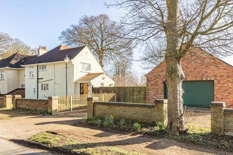 4 bed property, in Spacious Home in Bircham Newton, £425,000