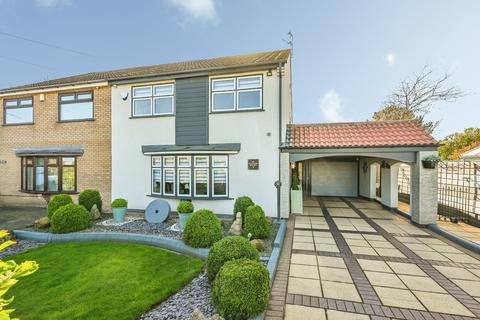 3 bed property, in Stopgate Lane, £370,000
