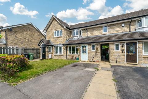 2 bed property, in Bromley Bank, £210,000