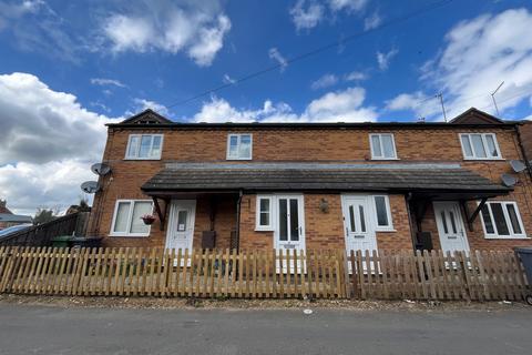 1 bed property, in Back Lane, £98,000