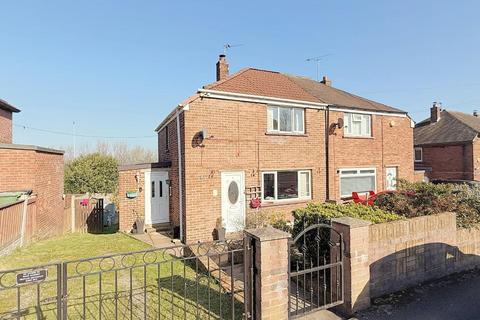 2 bed property, in Standale Avenue, £195,000