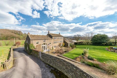 5 bed property, in Sands Farm, £1,500,000